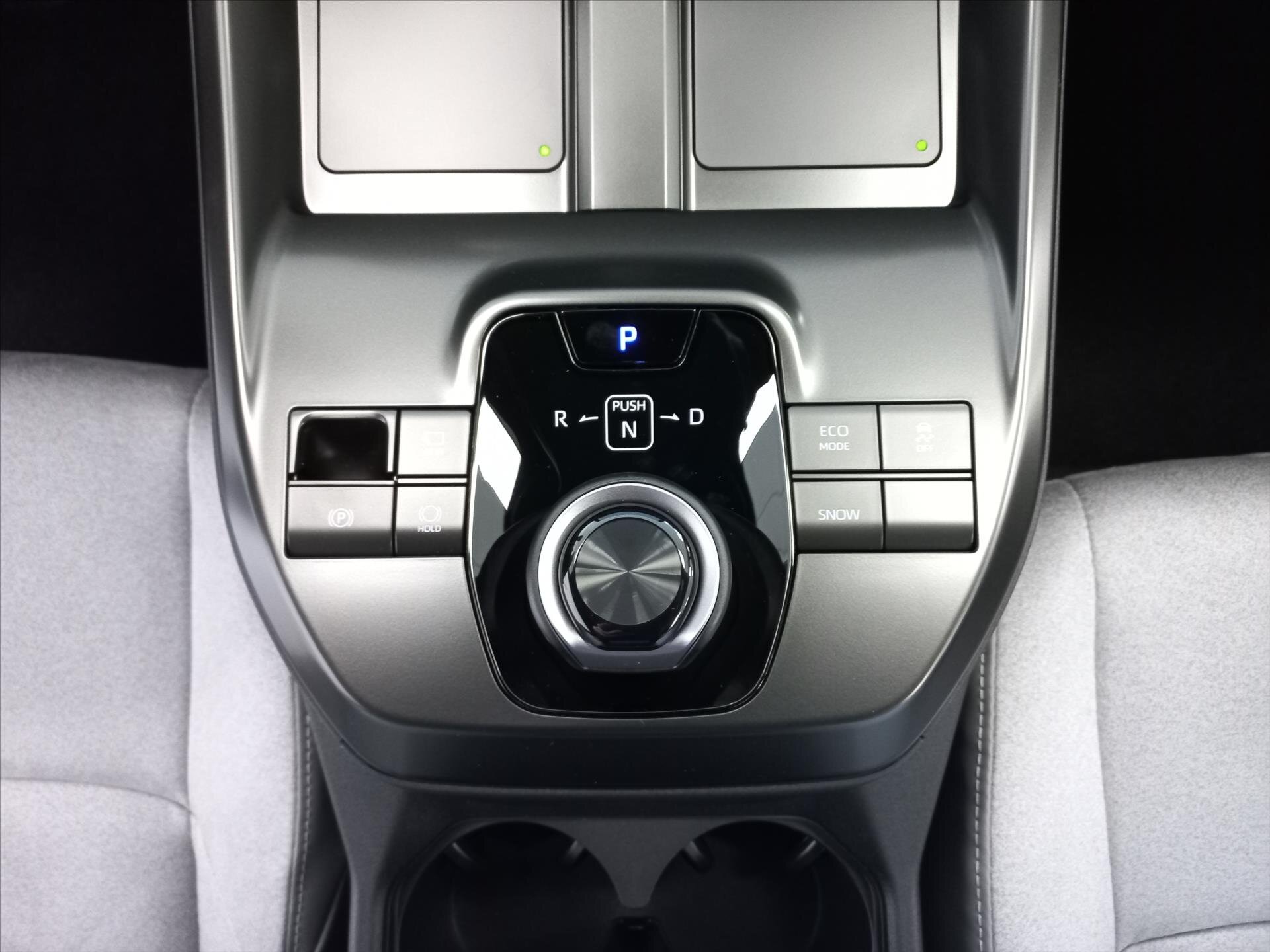 Toyota C-HR CUV / Crossover 0,0 252 kw