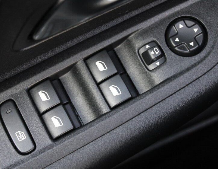 Citroën C4 SUV / Terénní 1,2 l 96 kw