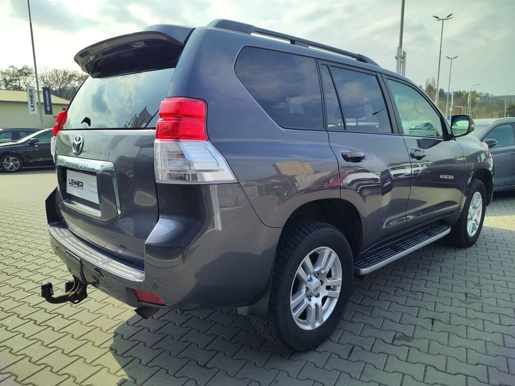 Toyota Land Cruiser SUV / Terénní 3,0 l 127 kw