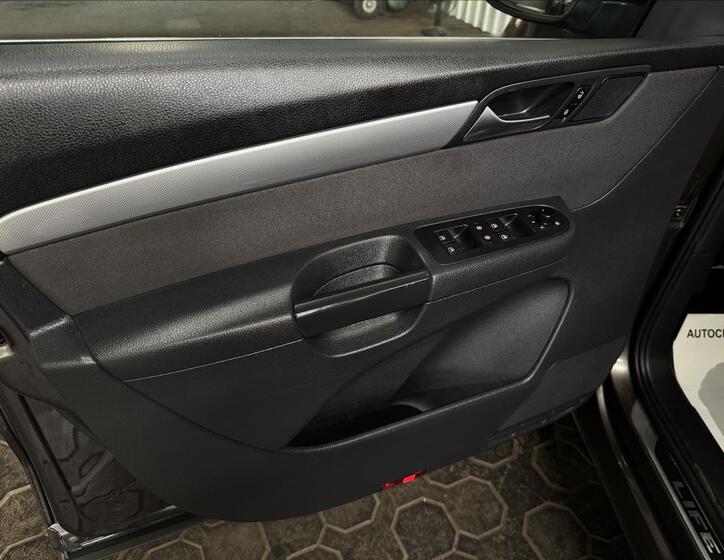 Volkswagen Sharan 14