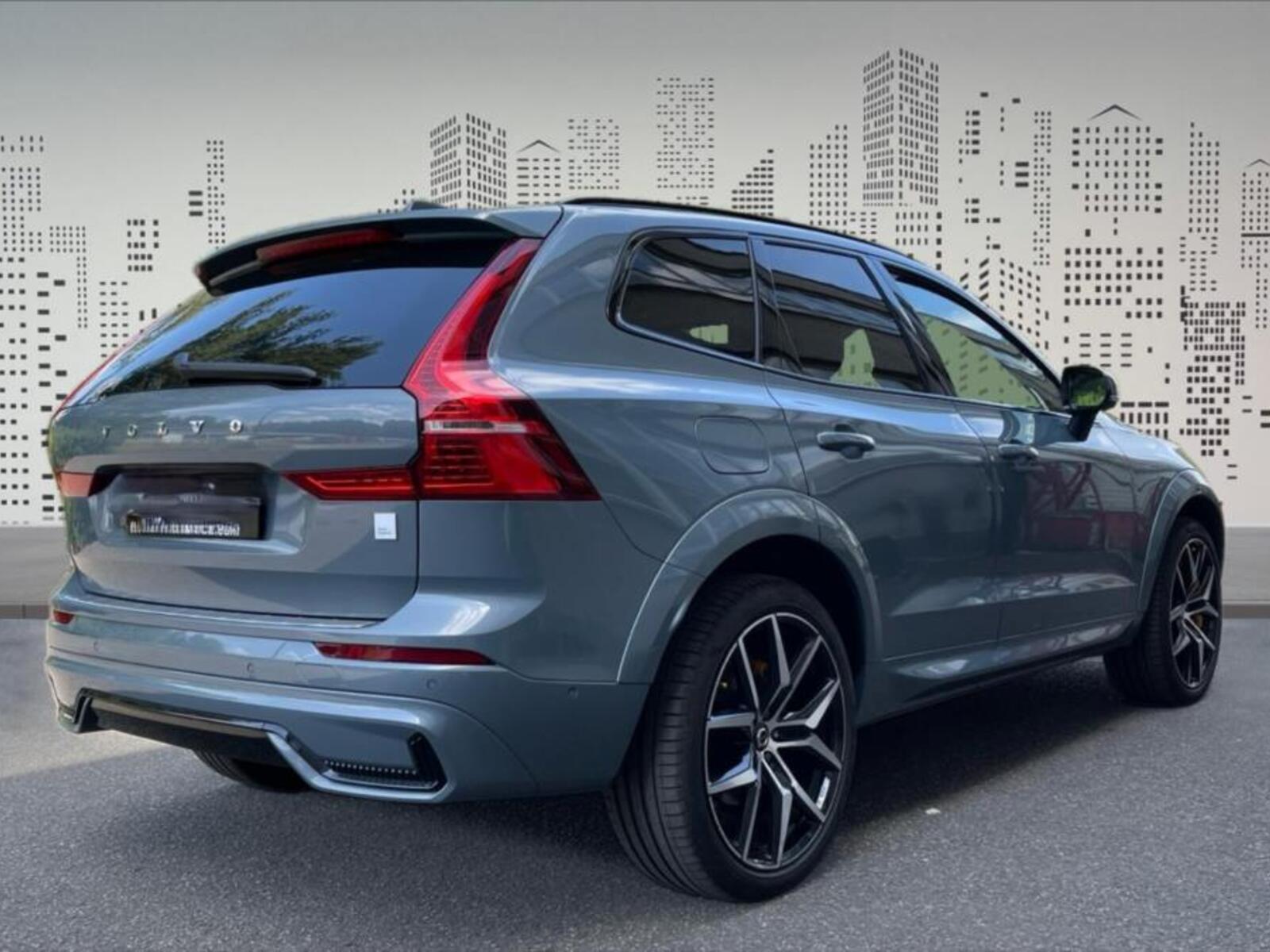 Volvo XC60 4