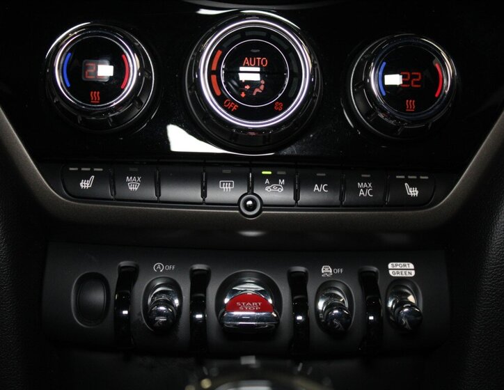 Mini Countryman SUV / Terénní 1,5 l 100 kw