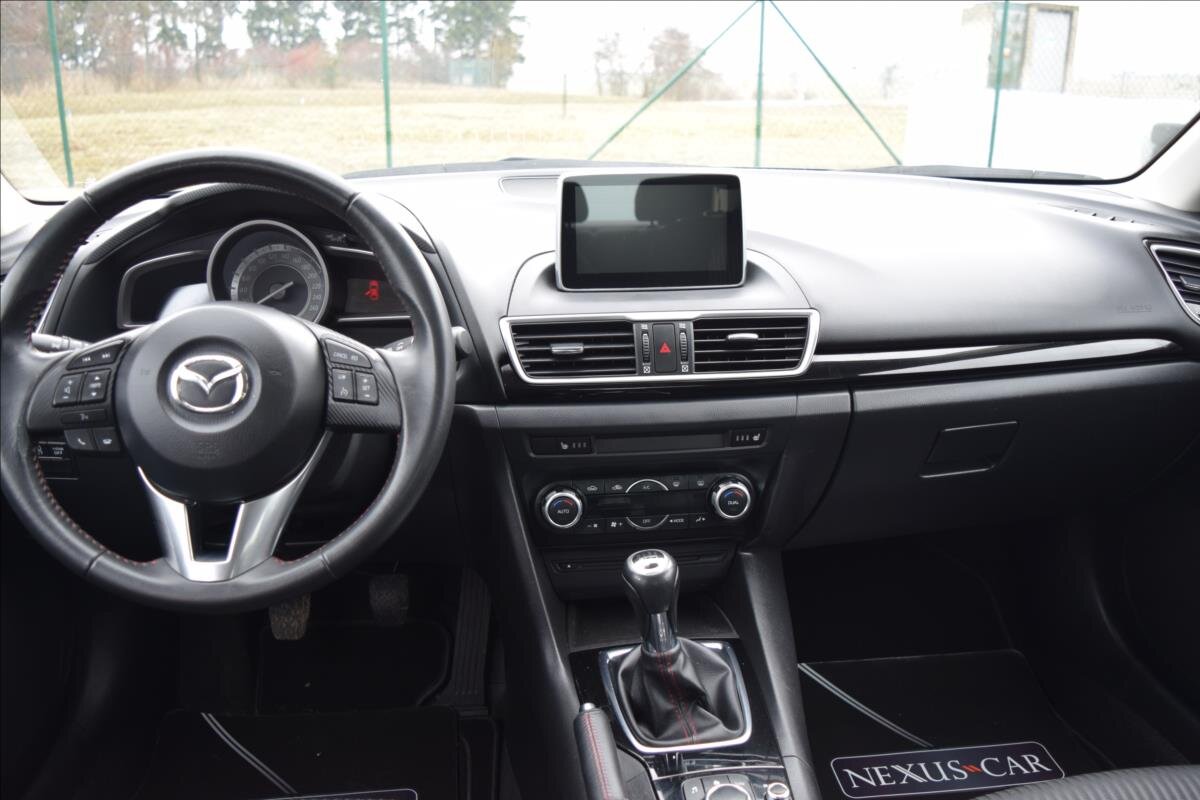 Mazda 3 Sedan / Limuzína 1,5 l 74 kw