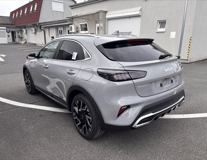 KIA XCeed 5