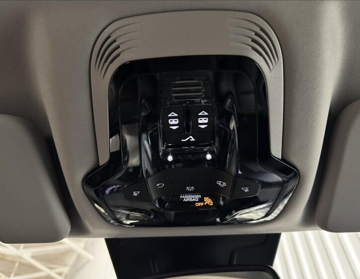 Alfa Romeo Stelvio 31