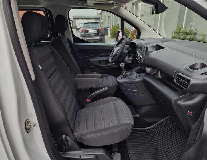 Opel Combo MPV 1,5 l 75 kw