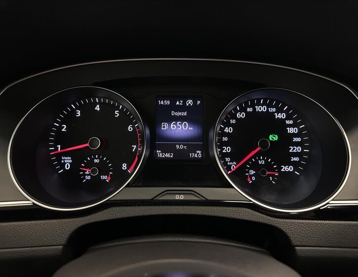 Volkswagen Passat Sedan 2,0 l 162 kw