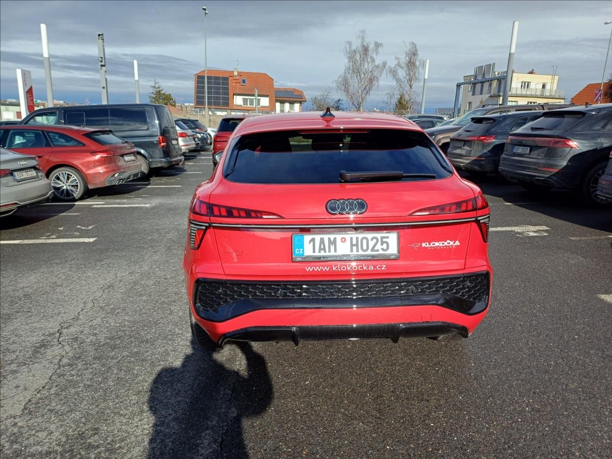 Audi Q3 CUV / Crossover 2,0 l 110 kw