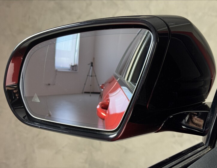 Mercedes-Benz Třídy E 30