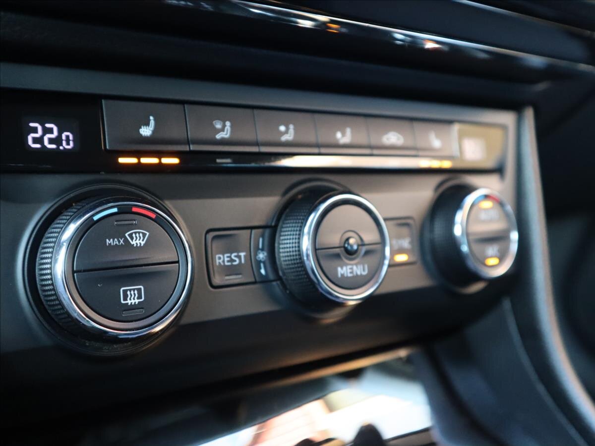 Škoda Superb Kombi 2,0 l 110 kw