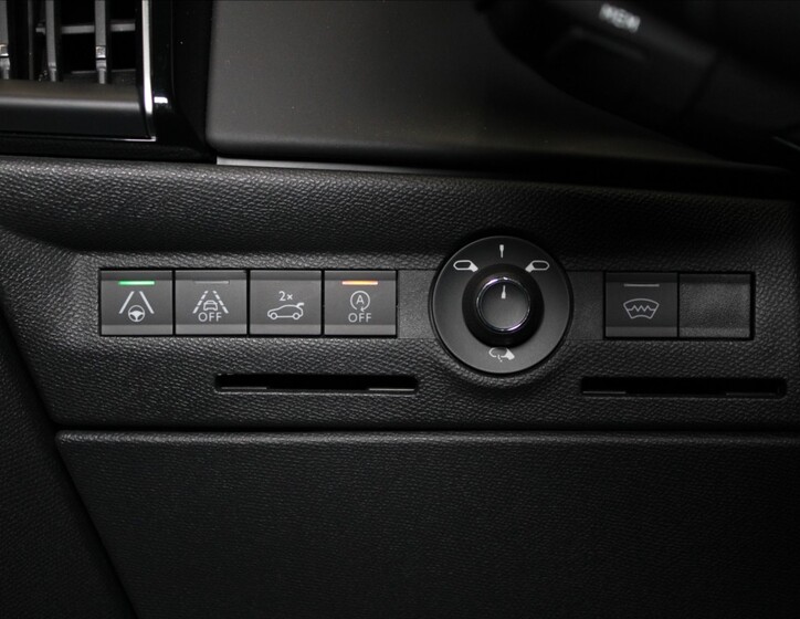 DS Automobiles DS9 25