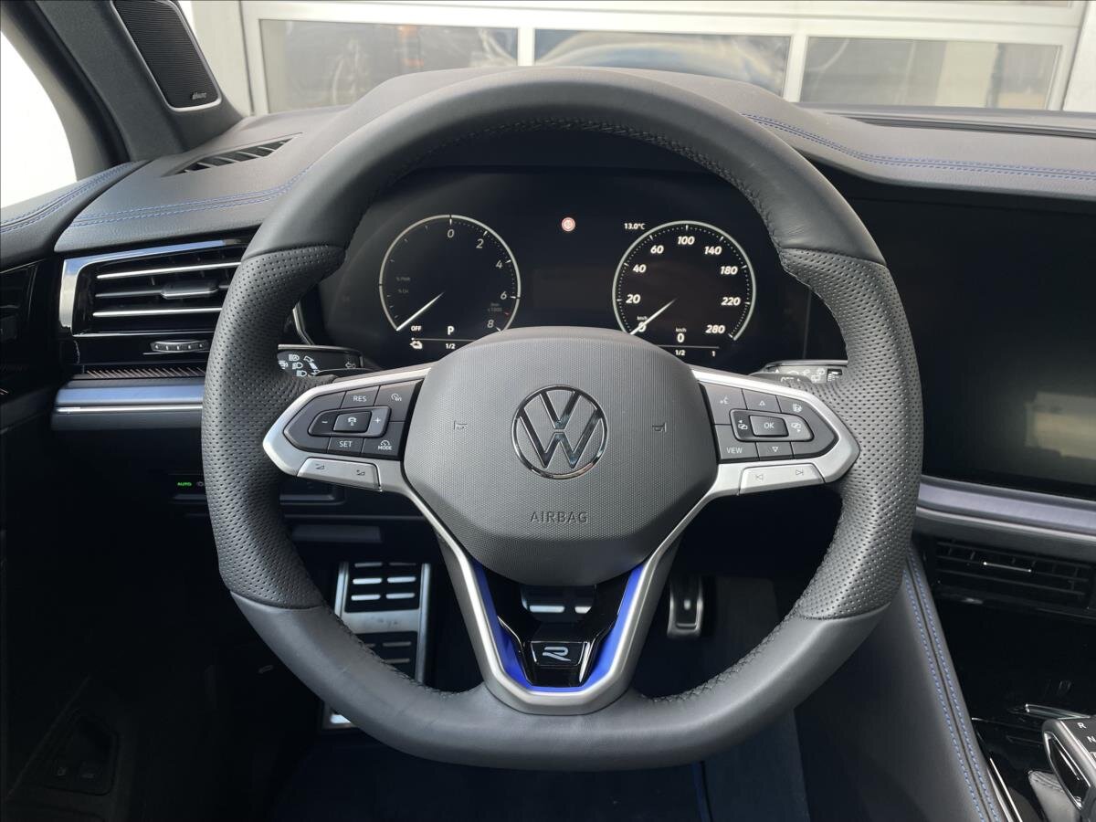 Volkswagen Touareg SUV / Terénní 3,0 l 250 kw