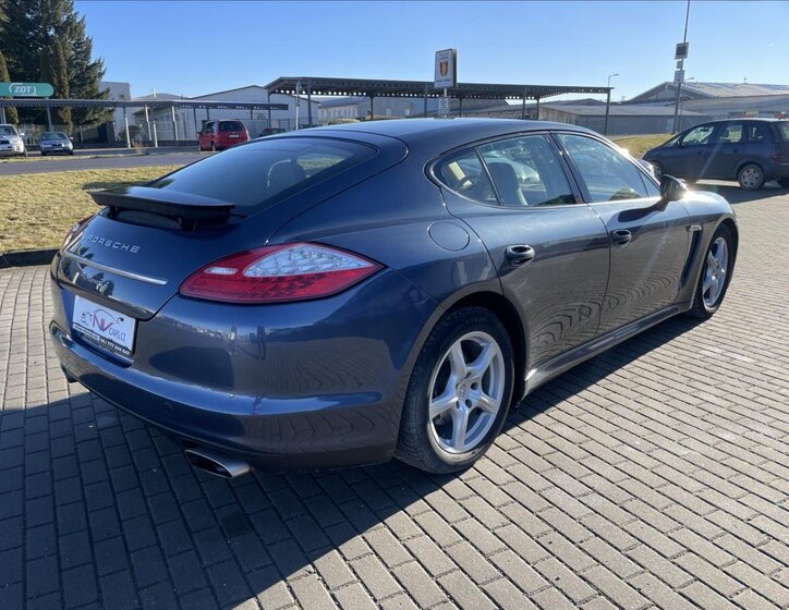 Porsche Panamera Hatchback 3,6 l 220 kw