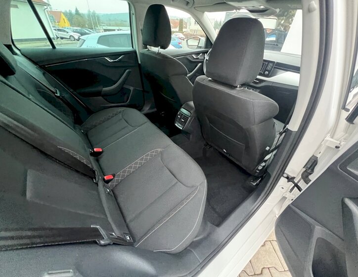 Škoda Scala Hatchback 1,0 l 85 kw