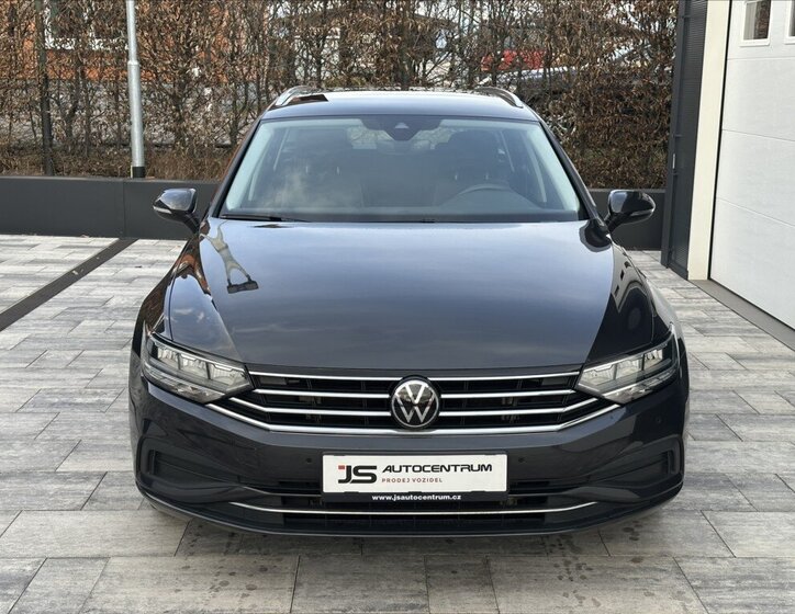 Volkswagen Passat Kombi 1,5 l 110 kw