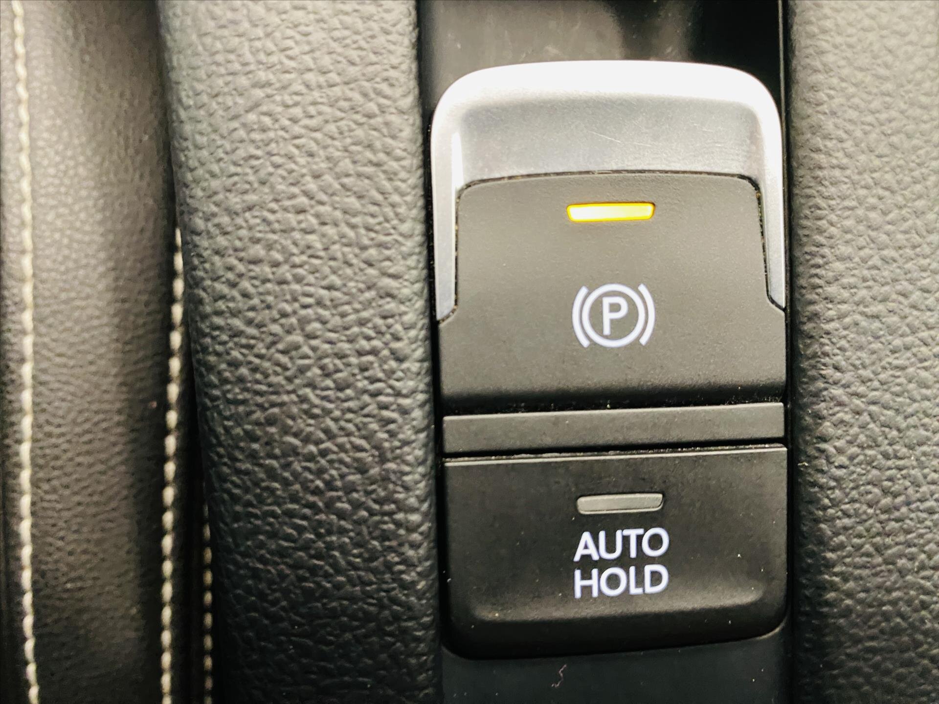 Volkswagen Passat Kombi 2,0 l 206 kw