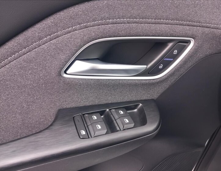 MG ZS SUV / Terénní 1,5 l 75 kw