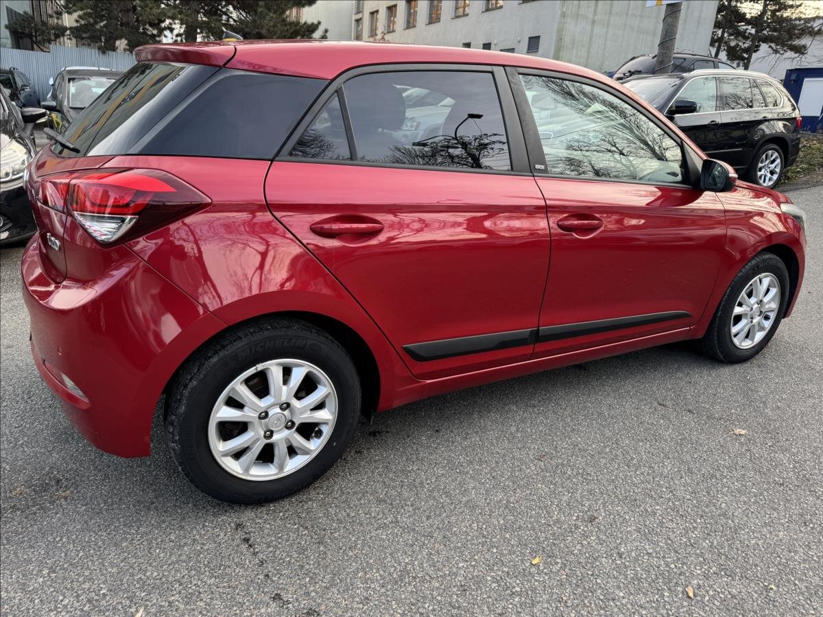 Hyundai i20 Hatchback 1,2 l 61 kw