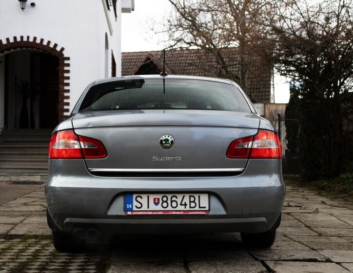 Škoda Superb Sedan 1,8 l 118 kw
