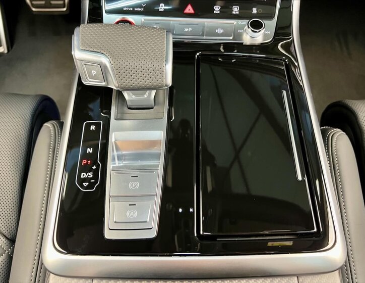 Audi SQ7 SUV / Terénní 4,0 l 373 kw