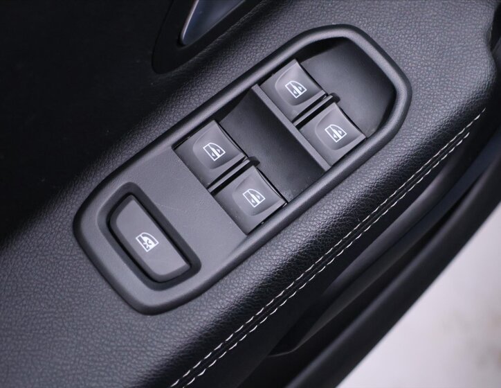 Dacia Duster SUV / Terénní 1,3 l 96 kw