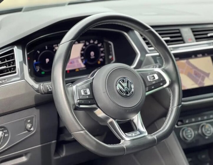Volkswagen Tiguan SUV 2,0 l 176 kw