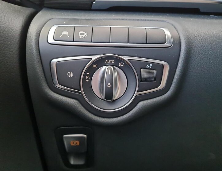 Mercedes-Benz Třídy V MPV 2,0 l 140 kw