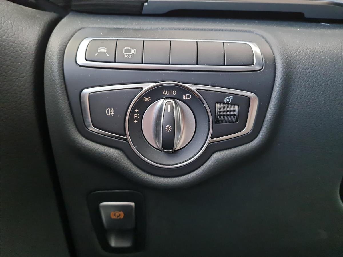 Mercedes-Benz Třídy V MPV 2,0 l 140 kw