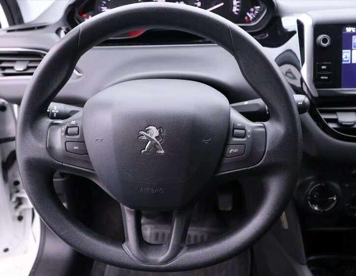 Peugeot 208 Hatchback 1,2 l 60 kw