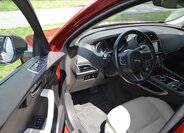 Jaguar F-Pace SUV / Terénní 2,0 l 177 kw