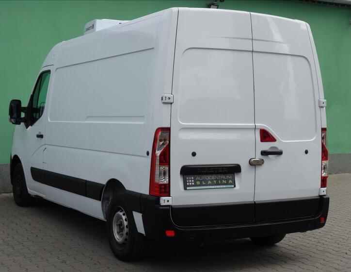 Renault Master 9