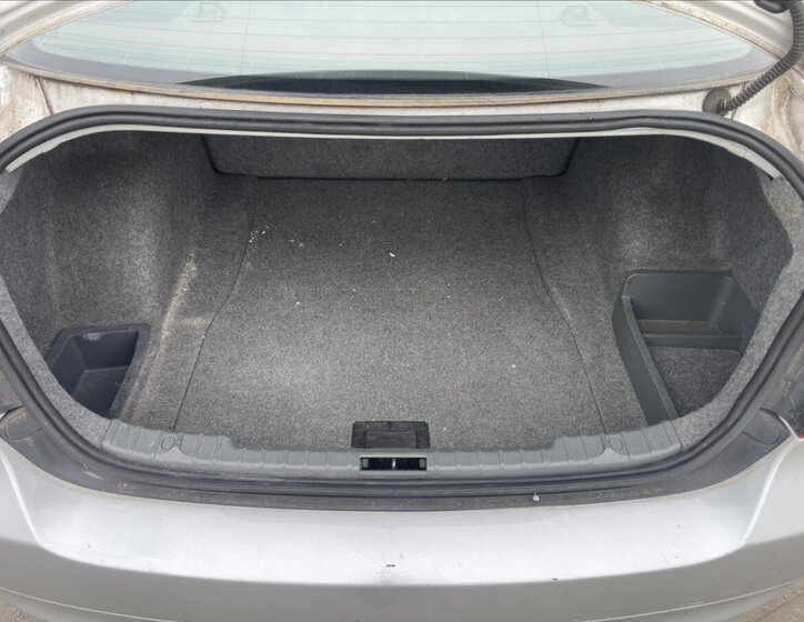 BMW Řada 3 Sedan / Limuzína 2,0 l 105 kw