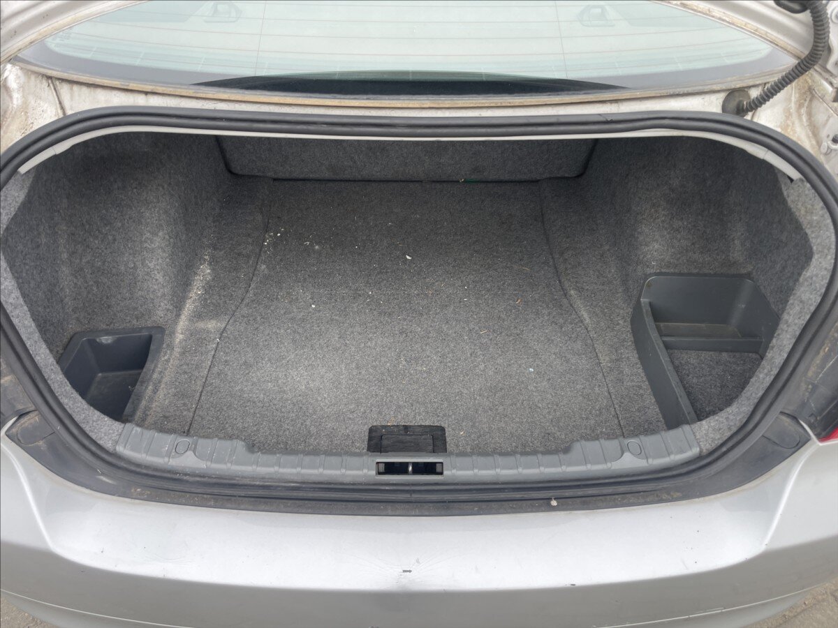 BMW Řada 3 Sedan / Limuzína 2,0 l 105 kw