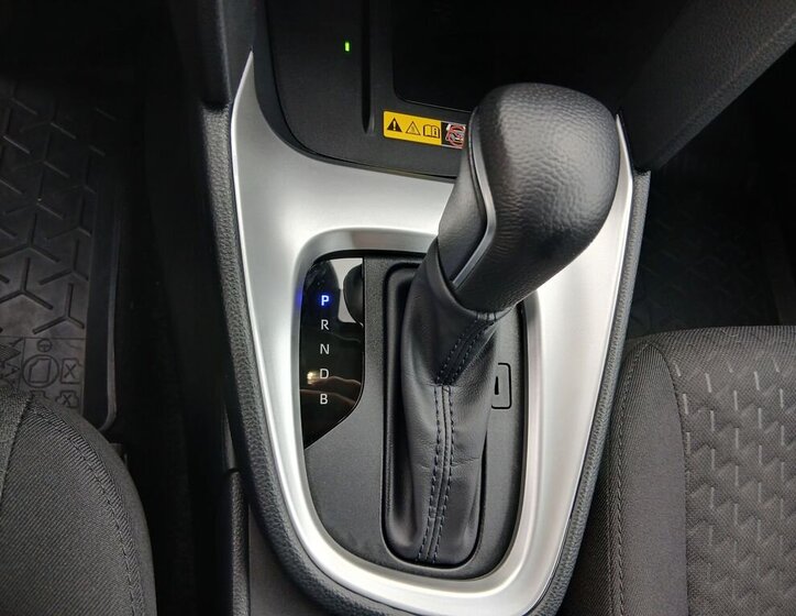 Toyota Yaris Cross 25