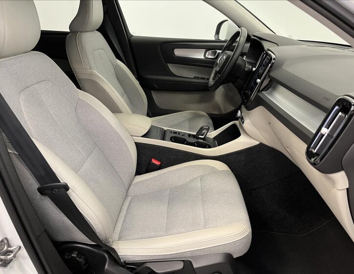 Volvo XC40 26