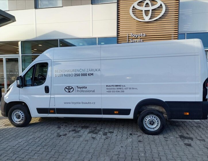 Toyota Proace Max 6