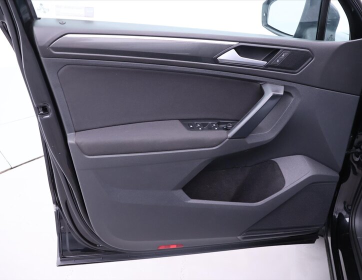 Volkswagen Tiguan SUV 1,5 l 110 kw