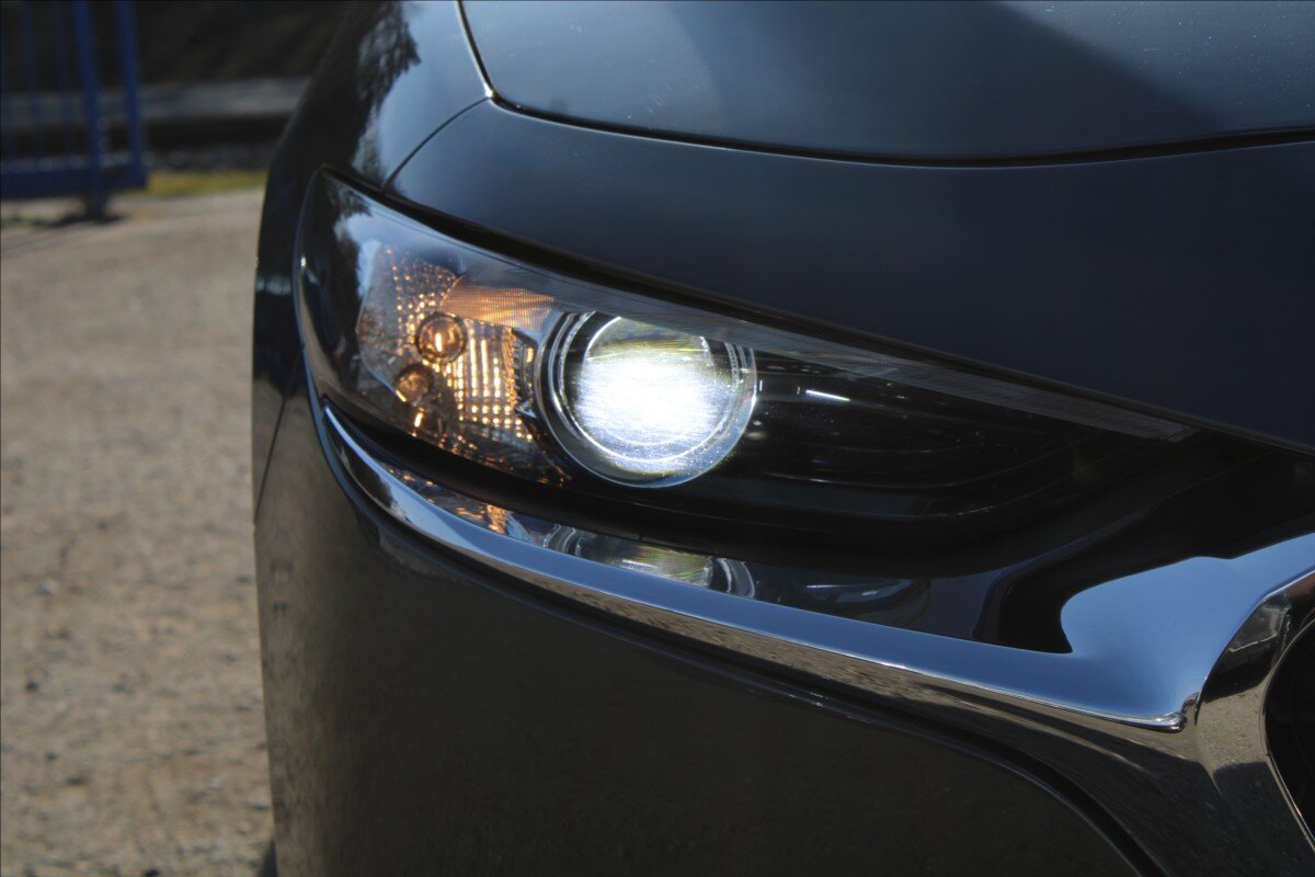 Mazda 3 Sedan / Limuzína 2,0 l 110 kw