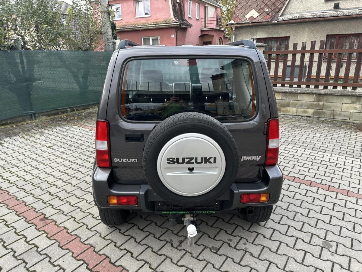Suzuki Jimny SUV 1,3 l 63 kw