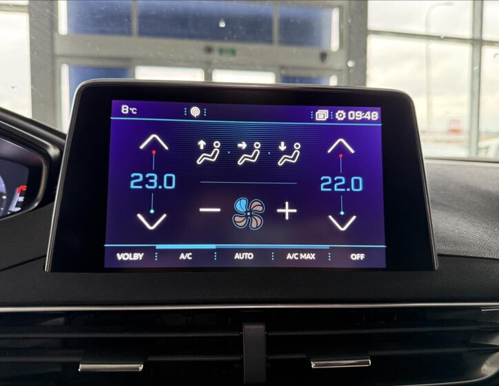 Peugeot 5008 SUV 2,0 l 110 kw