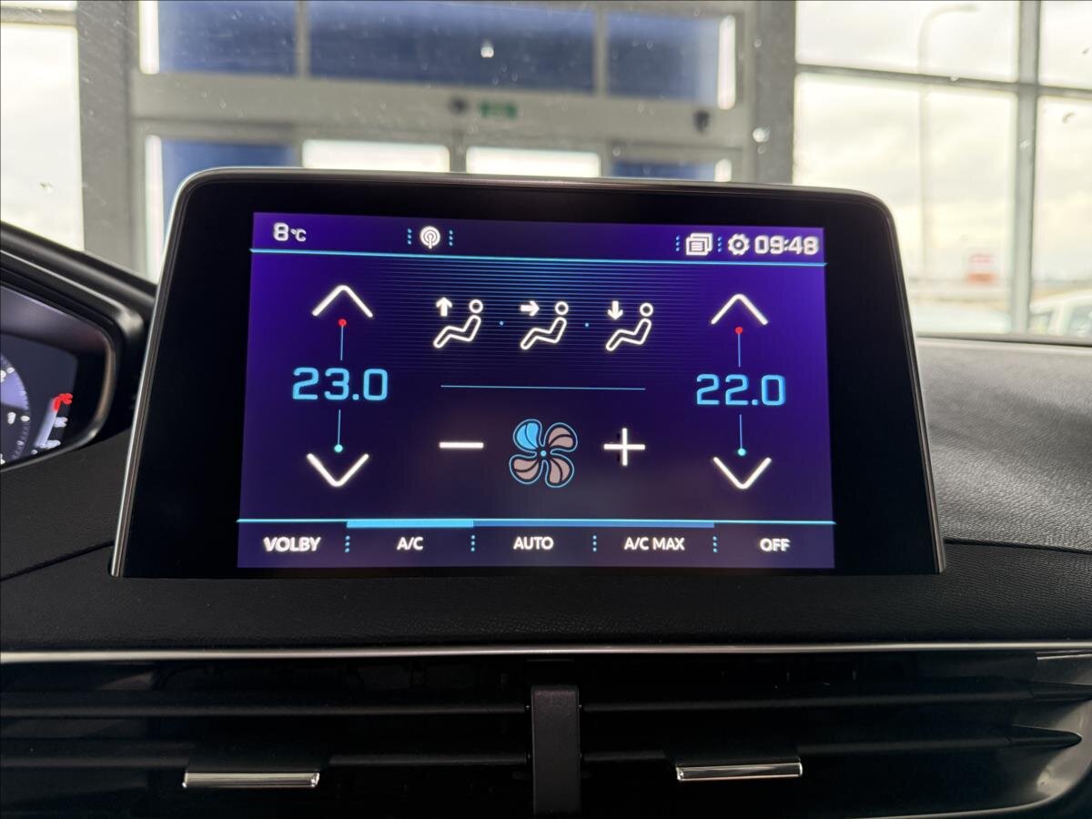 Peugeot 5008 SUV 2,0 l 110 kw