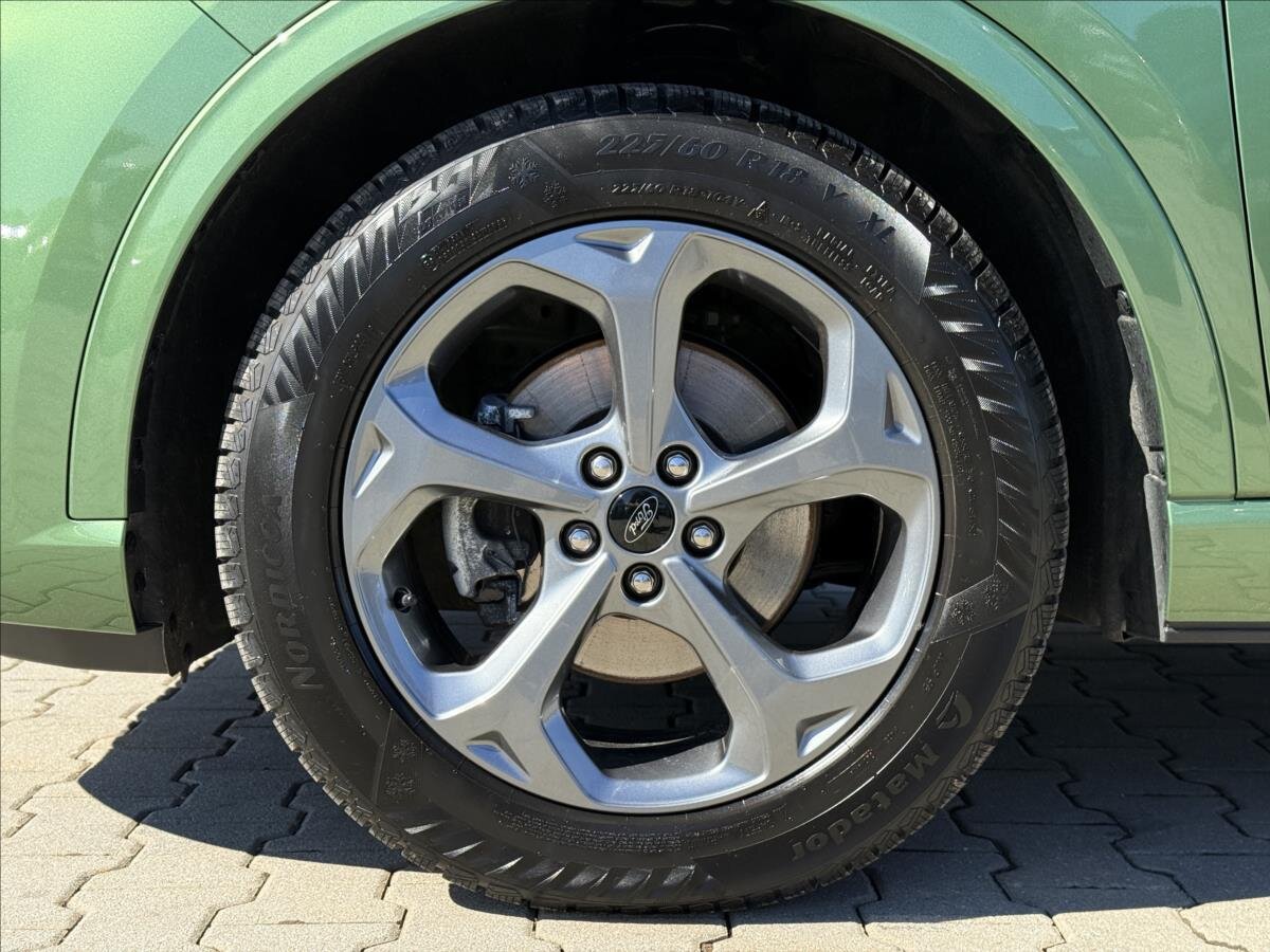 Ford Kuga SUV / Terénní 1,5 l 137 kw