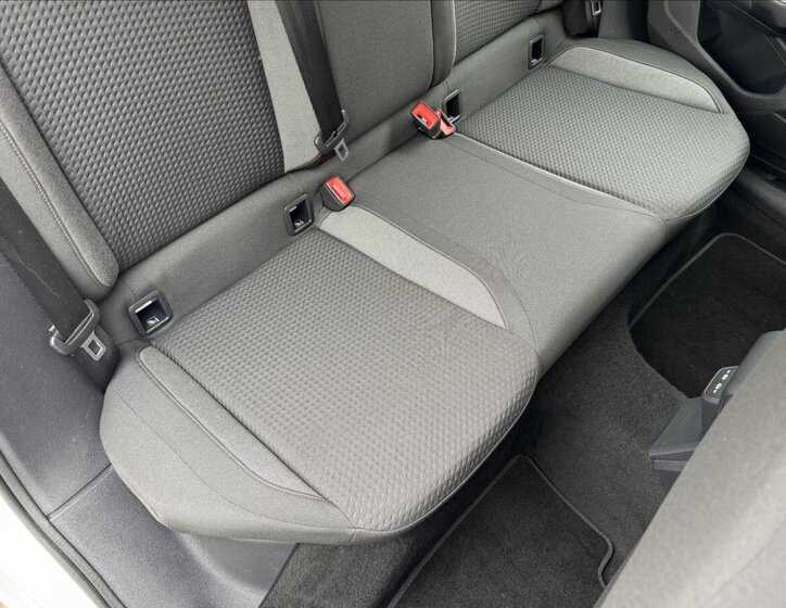 Volkswagen Polo Hatchback 999,0 70 kw