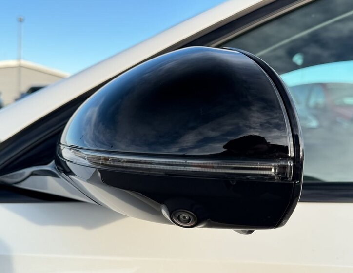 Mercedes-Benz Třídy E Sedan / Limuzína 2,0 l 145 kw