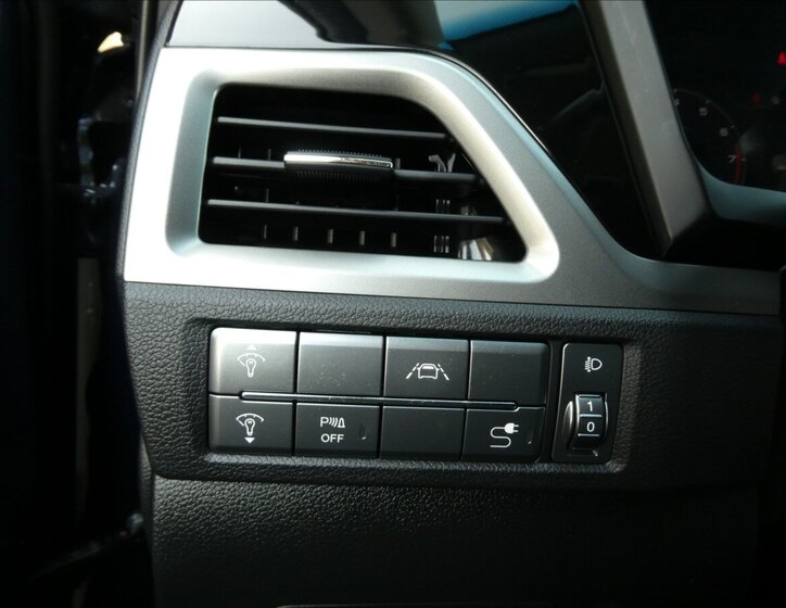 SsangYong Korando SUV / Terénní 1,5 l 120 kw