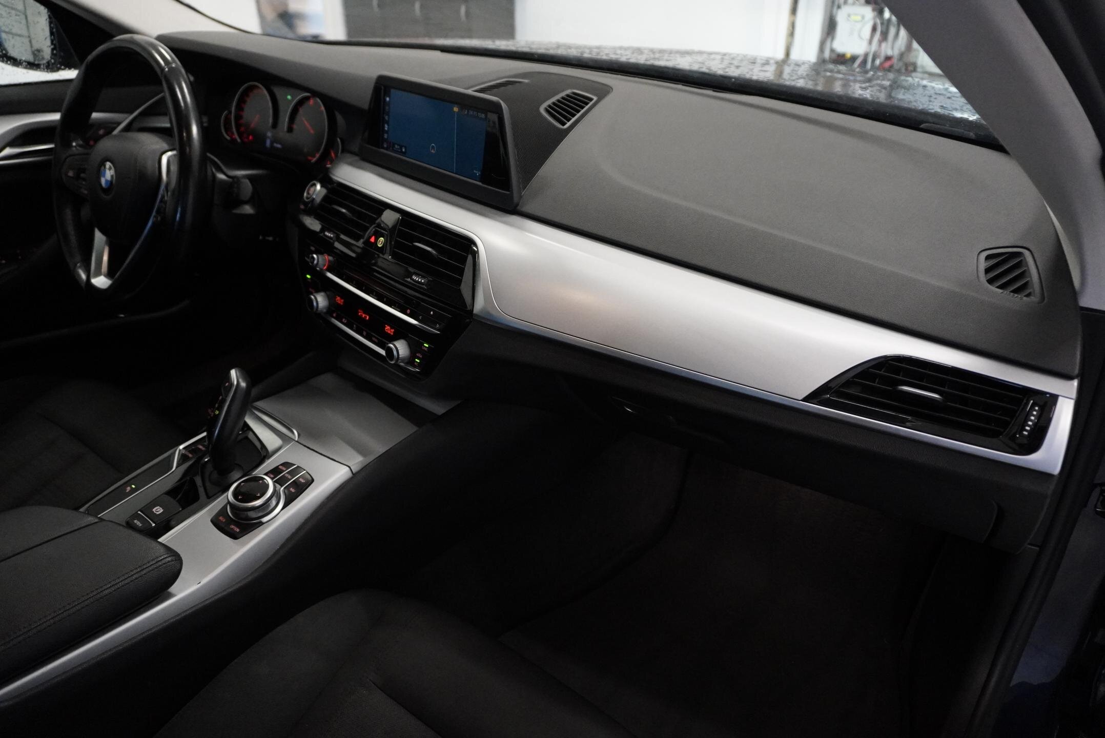 BMW Řada 5 Kombi 2,0 l 120 kw