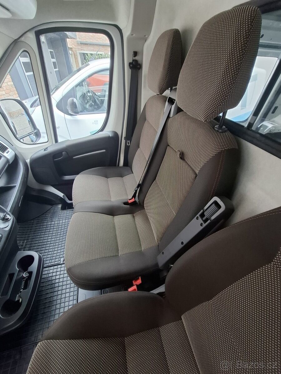 Peugeot Boxer VAN-Minibus 2,2 l 121 kw