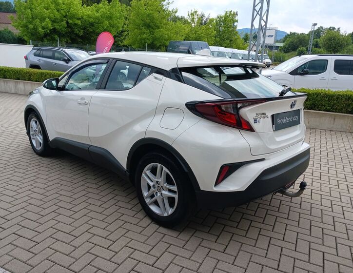 Toyota C-HR 4