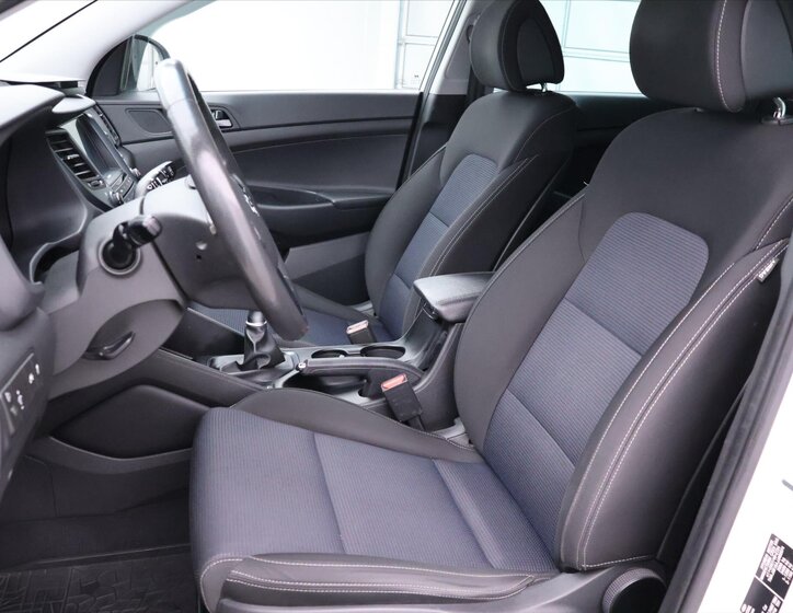 Hyundai Tucson SUV 1,7 l 85 kw