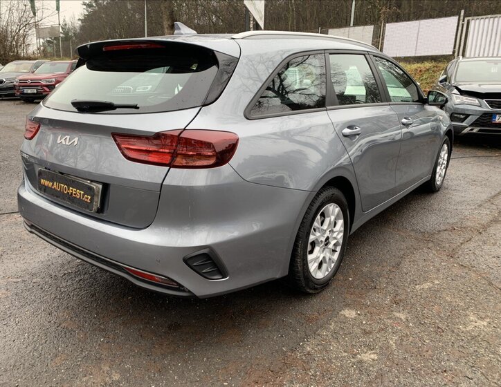 KIA Ceed 8